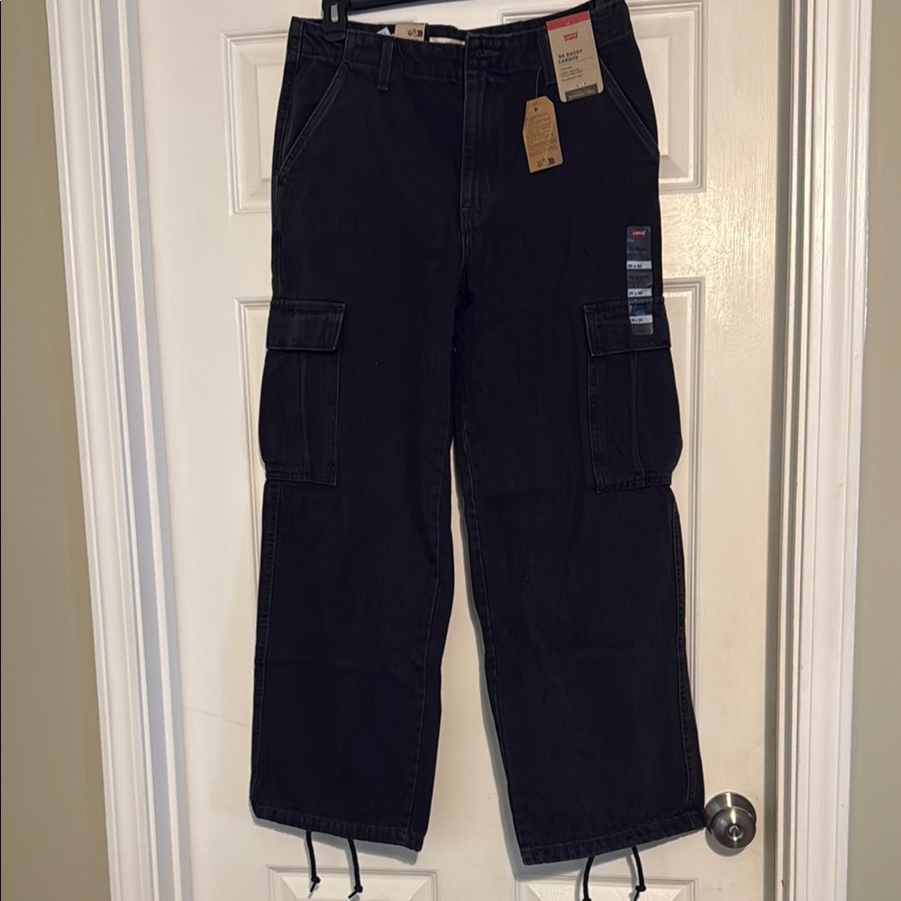 Levi's Black Cargo Pants